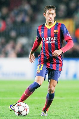 Neymar of FC Barcelona runs with the ball