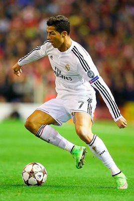  Cristiano Ronaldo Real Madrid in action