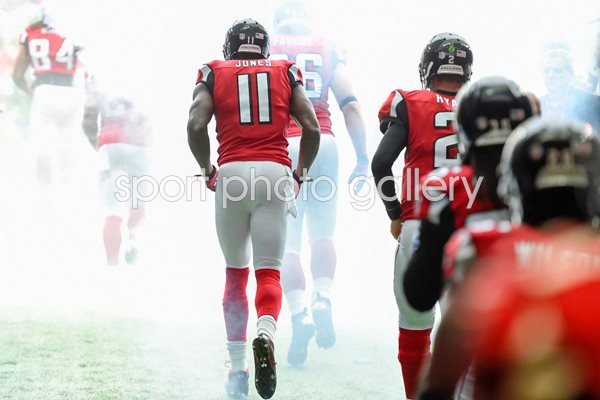 Julio Jones Atlanta Falcons heads out of the tunnel 