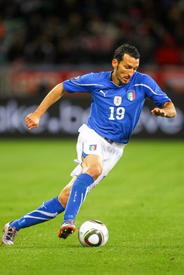 Gianluca Zambrotta of Italy v Paraguay