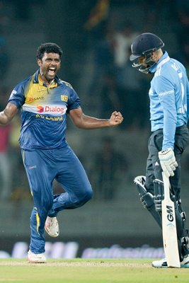 Thisara Perera Sri Lanka v England Colombo 2014