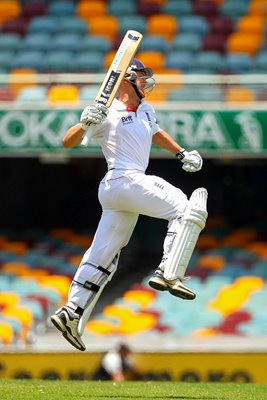 Jonathan Trott Century Brisbane - 2010 Ashes