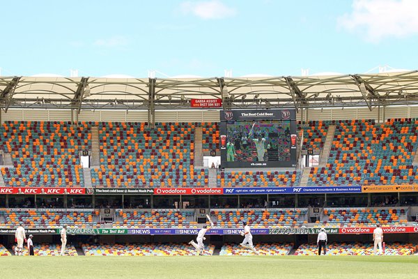 Trott and Cook - Gabba Brisbane - 2010 Ashes