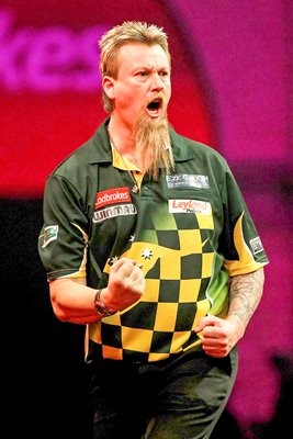 Simon Whitlock - World Darts Championship 2013