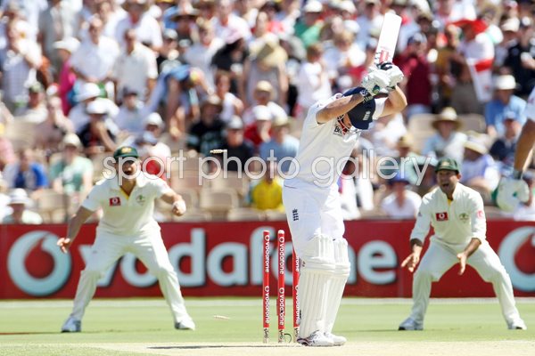 Andrew Strauss bowled - 2nd Test - 2010 Ashes