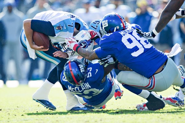 Jameel McClain Giants v Titans LP Field 2014