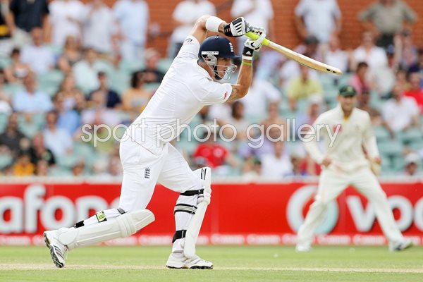 Kevin Pietersen Adelaide action - 2010 Ashes