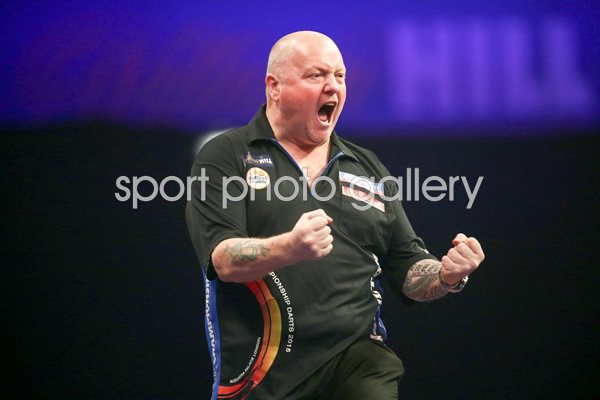 Andy Hamilton PDC World Darts Championships 2015