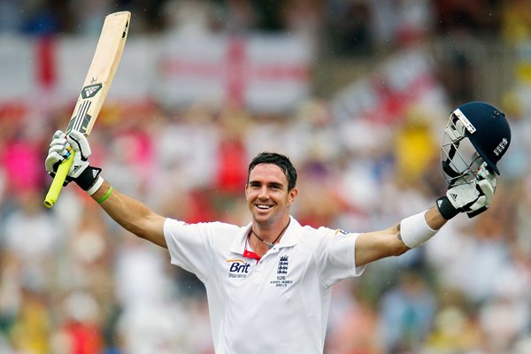 Kevin Pietersen celebrates Adelaide 2010 Ashes