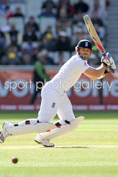 Matt Prior action - MCG 2010 Ashes