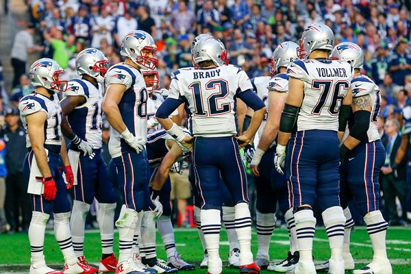 Team Huddle Patriots v Seahawks Glendale 2015