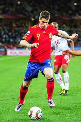 2010 FIFA World Cup - Torres on the attack