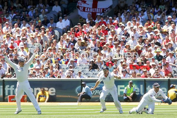 Matt Prior holds on to retain Ashes - MCG 2010