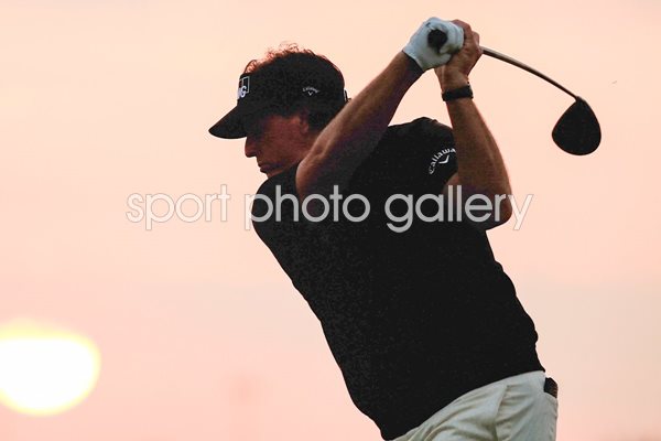 Phil Mickelson Abu Dhabi Golf Silhouette 2014