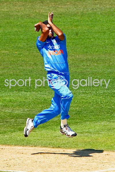 Bhuvneshwar Kumar New Zealand v India International Series 2014