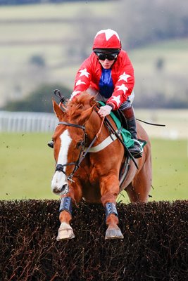 Sire De Grugy Chepstow Races 2015